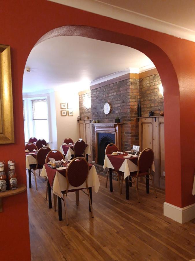 The Berkeley Guesthouse Eastbourne Dış mekan fotoğraf